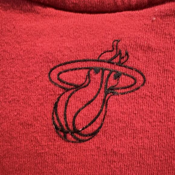 Miami Heat Shirt Mens Large Red Basketball All Over Print Tee UNK NBA Blue Tag - Picture 7 of 11
